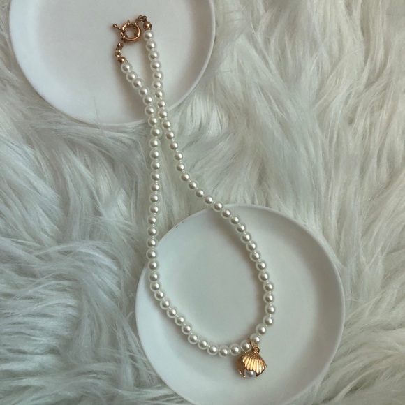 Super cute red/white/gold/blue layering necklace set - Picture 5 of 8